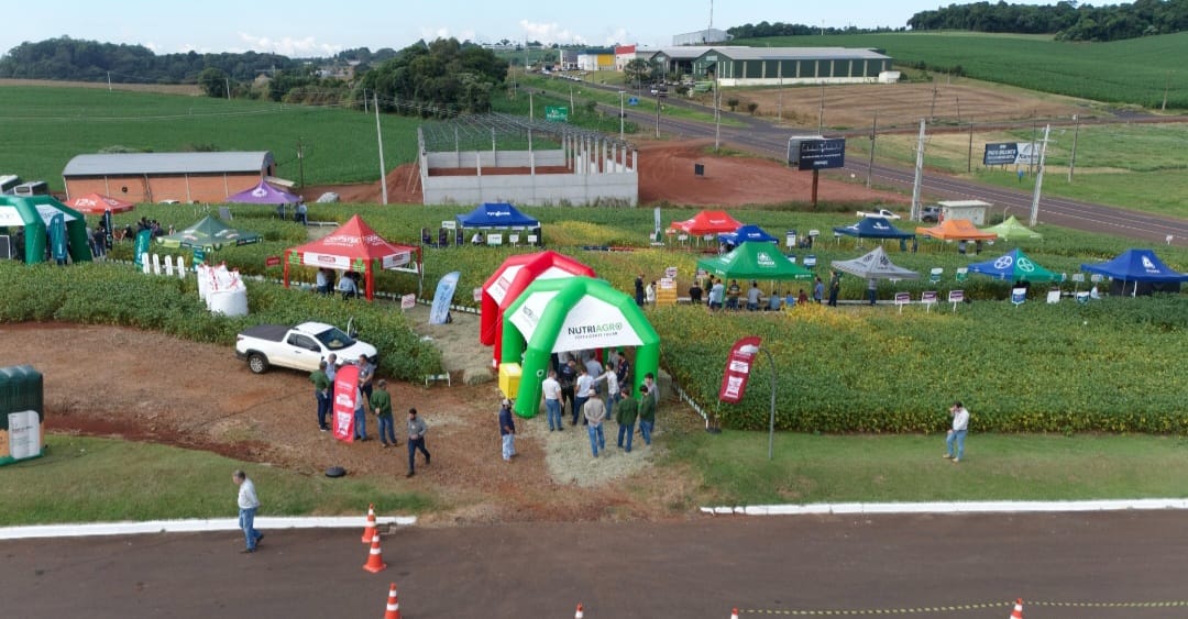Dia de campo: Coopavel apresenta tecnologias a produtores rurais do Sudoeste