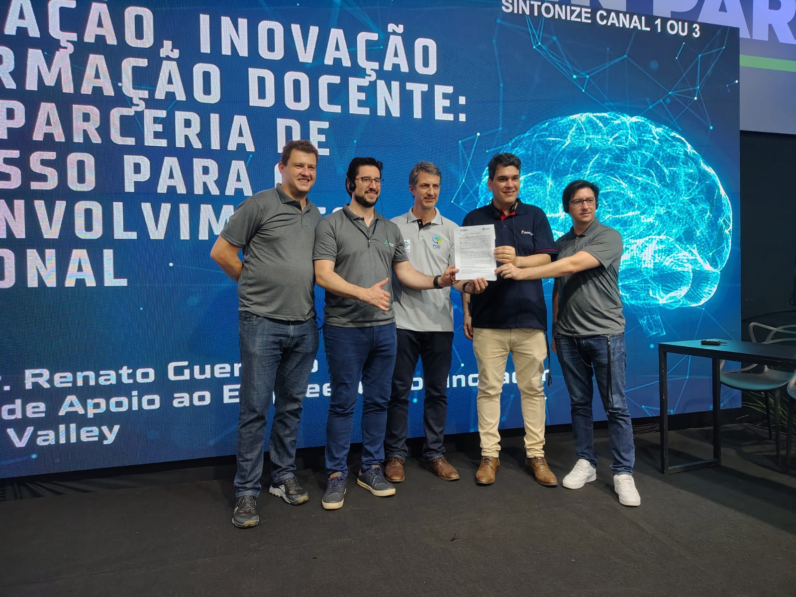 Painéis destacam inovação e educação como alavancas de desenvolvimento