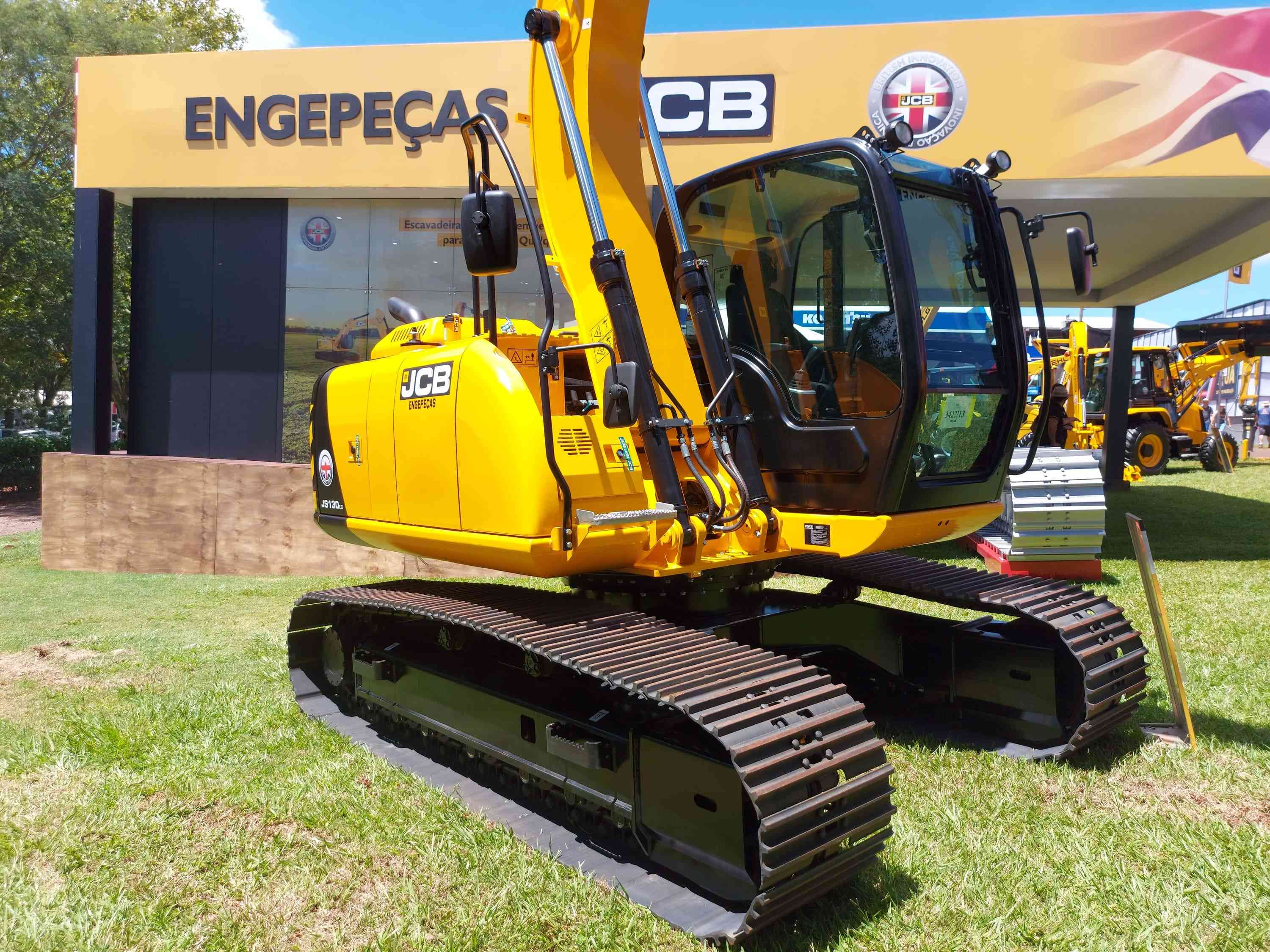 Destaques em máquinas - Engepeças JCB
