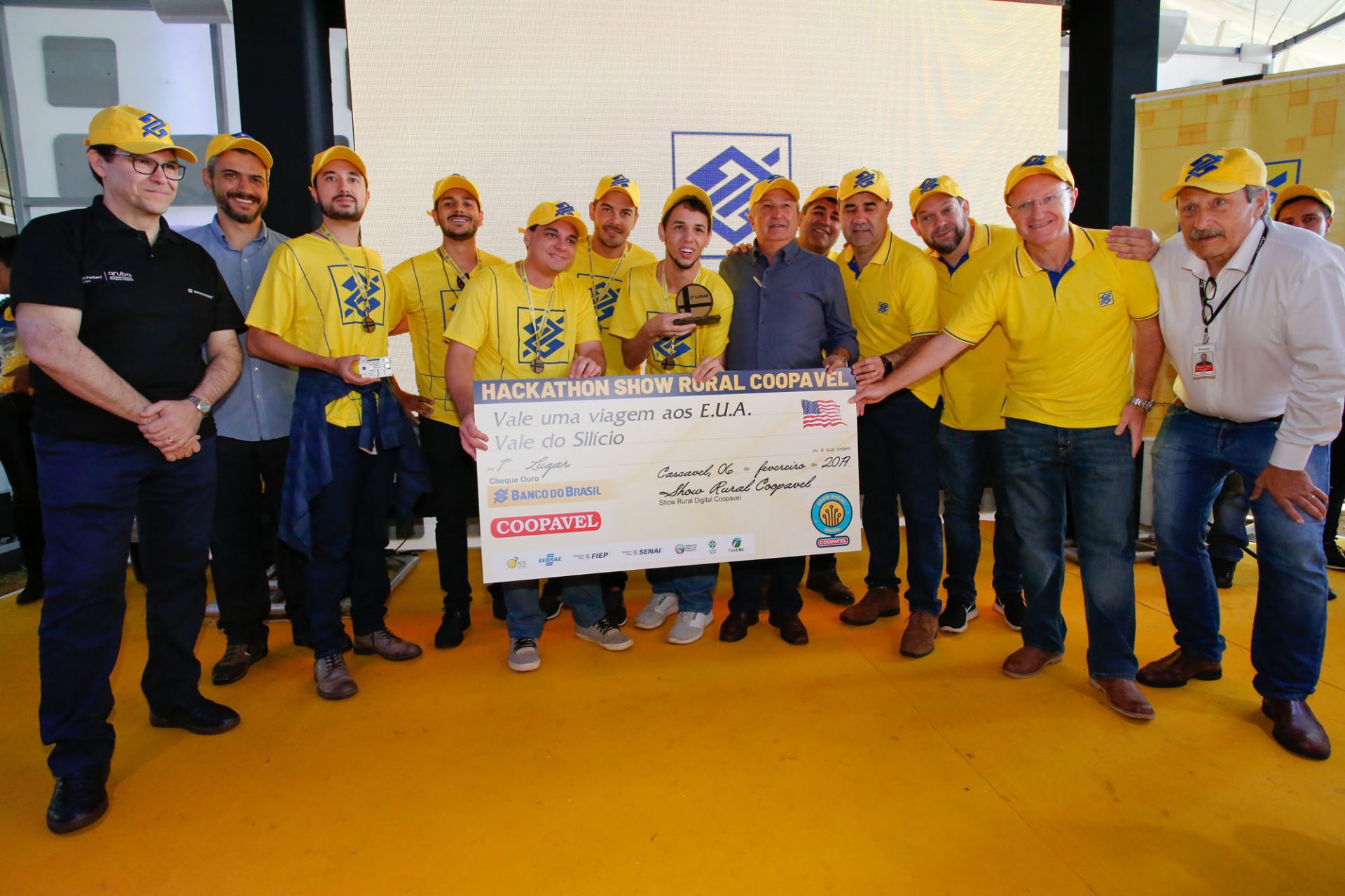 Show Rural Digital: Equipe que venceu o hackathon embarca à Califórnia no sábado