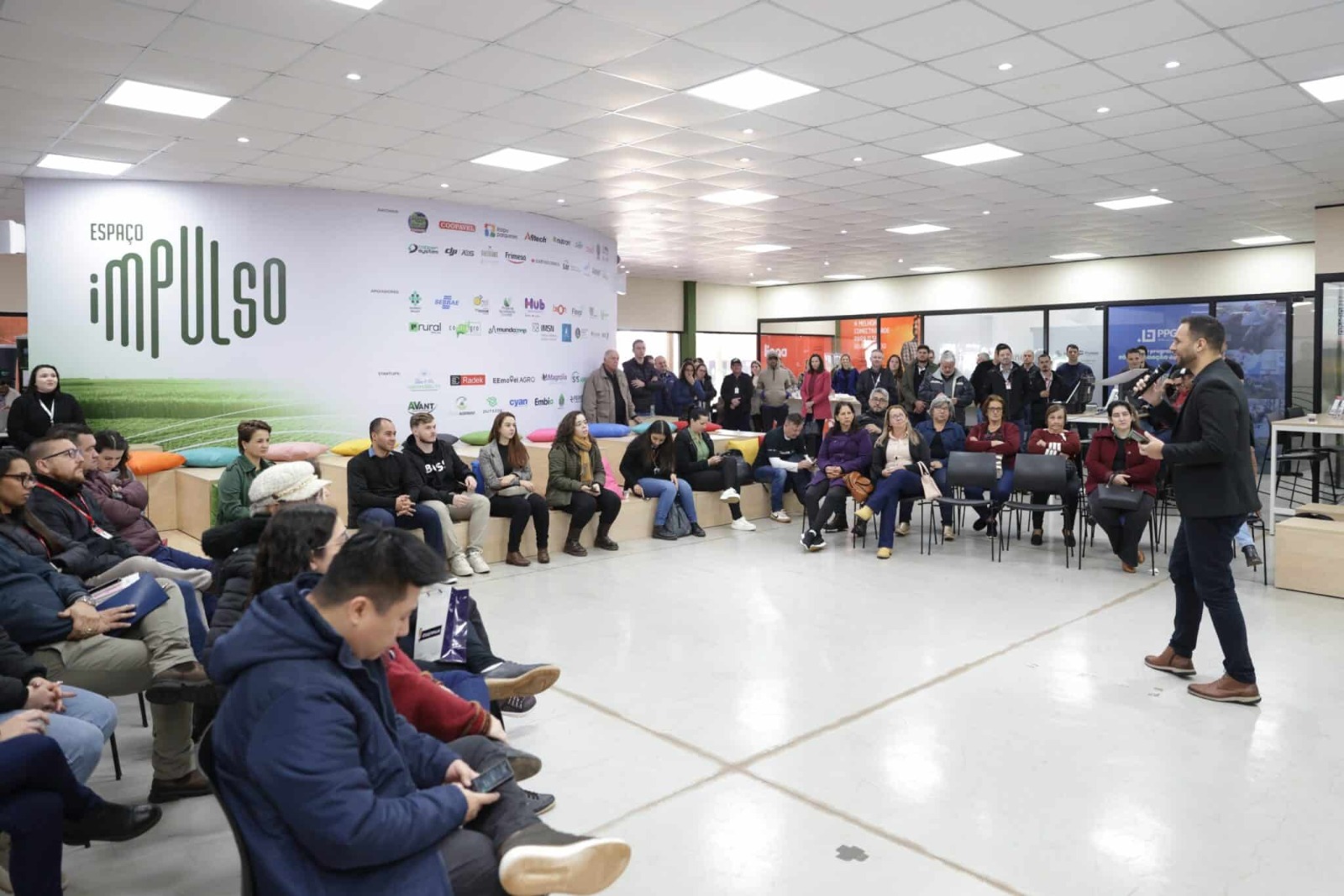 Batalha de Pitches e final do Hackathon movimentam último dia do Show Rural 2026