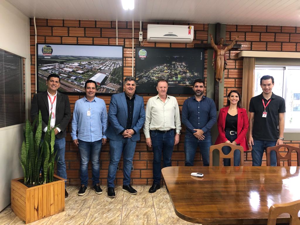 Diretores do Show Rural visitam no PY evento inspirado na feira cascavelense