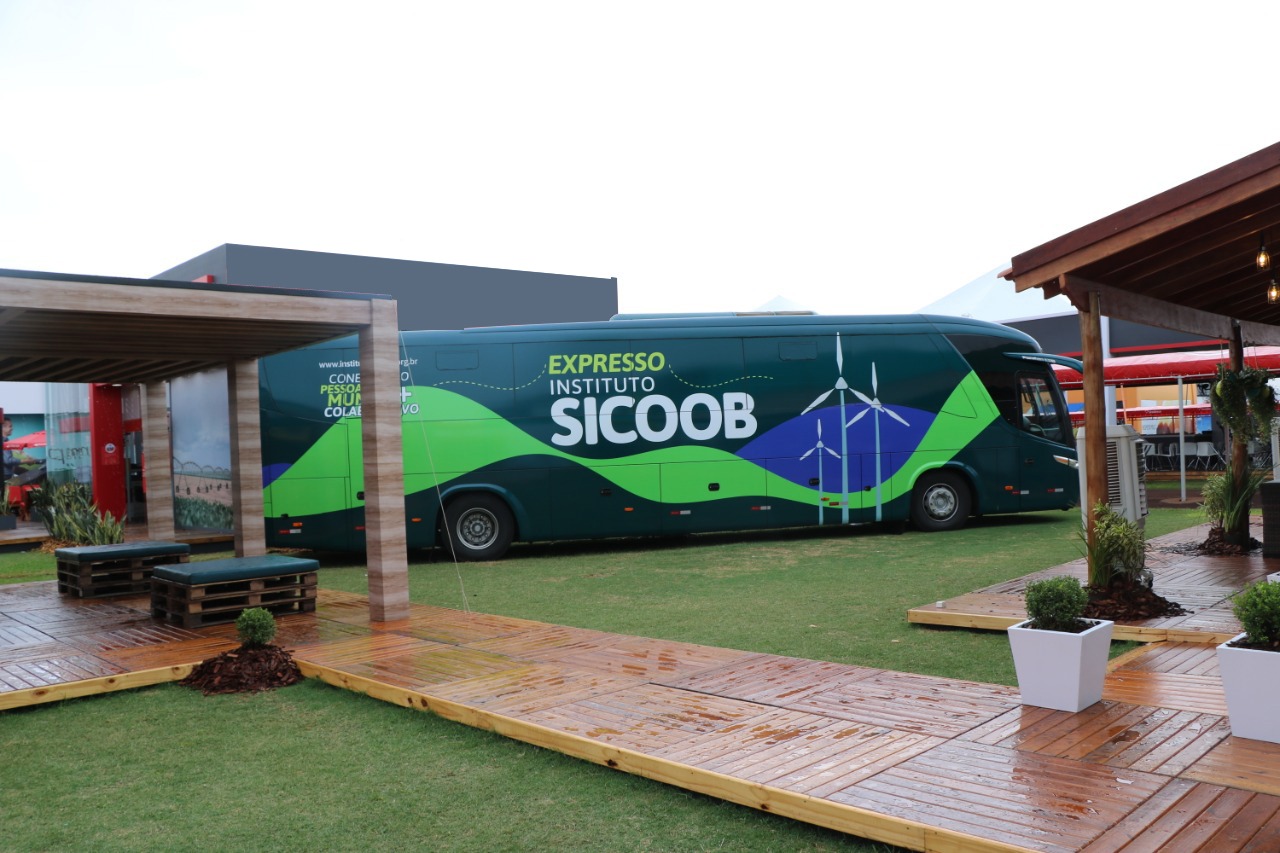 Expresso Instituto Sicoob marca presença no Show Rural Coopavel