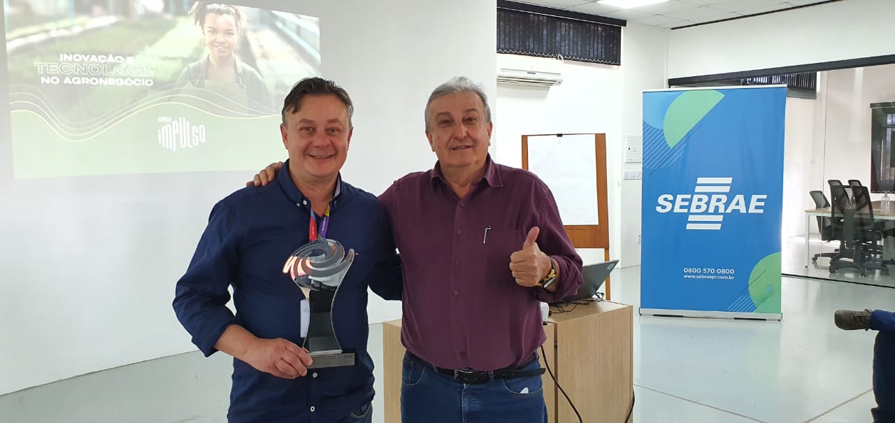 Coopavel recebe réplica de troféu que premiou ecossistema do Oeste